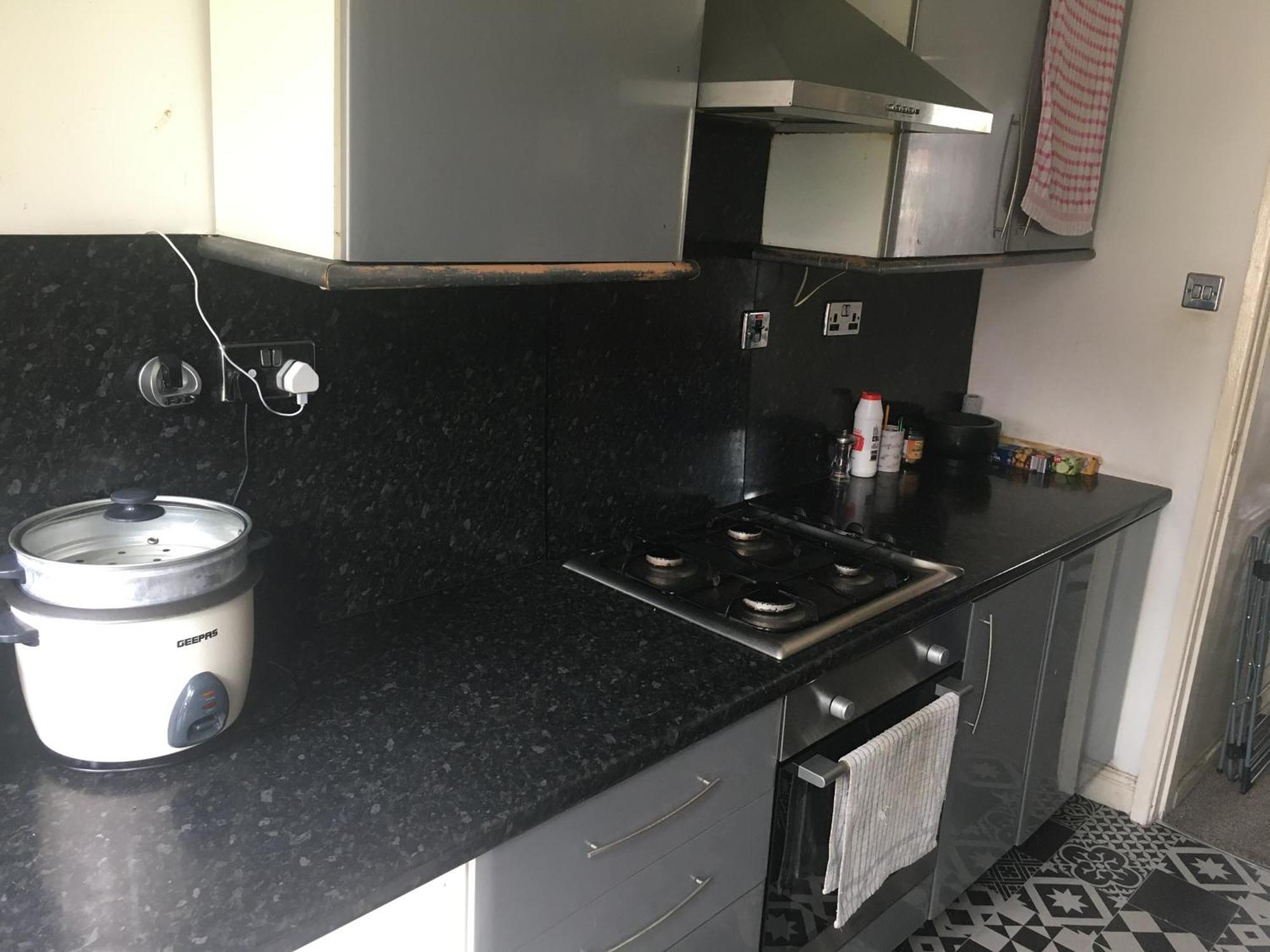 Single Room - Town & University Nearby, 24H Bus, Airport-Linked Manchester Exterior foto