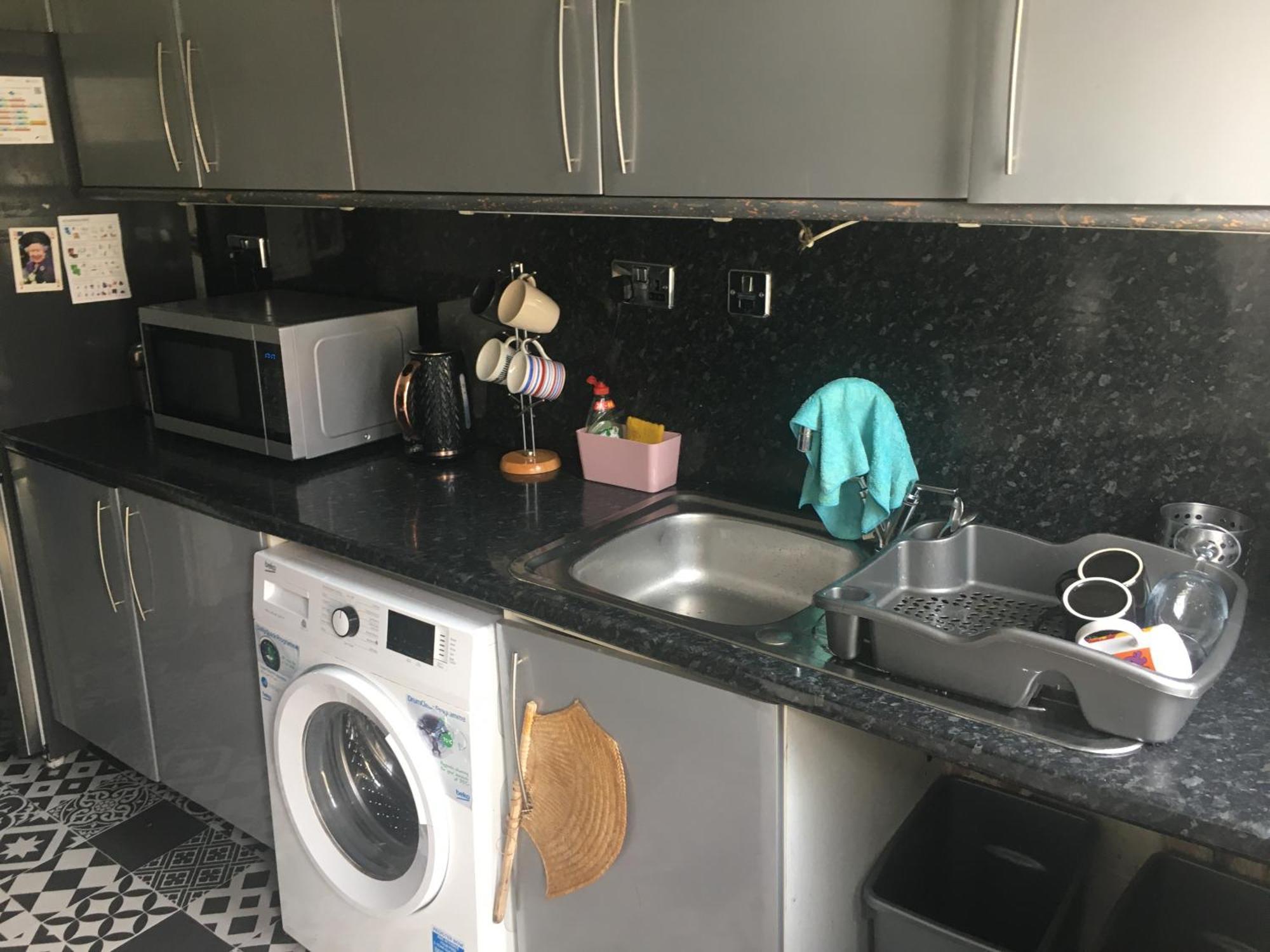 Single Room - Town & University Nearby, 24H Bus, Airport-Linked Manchester Exterior foto